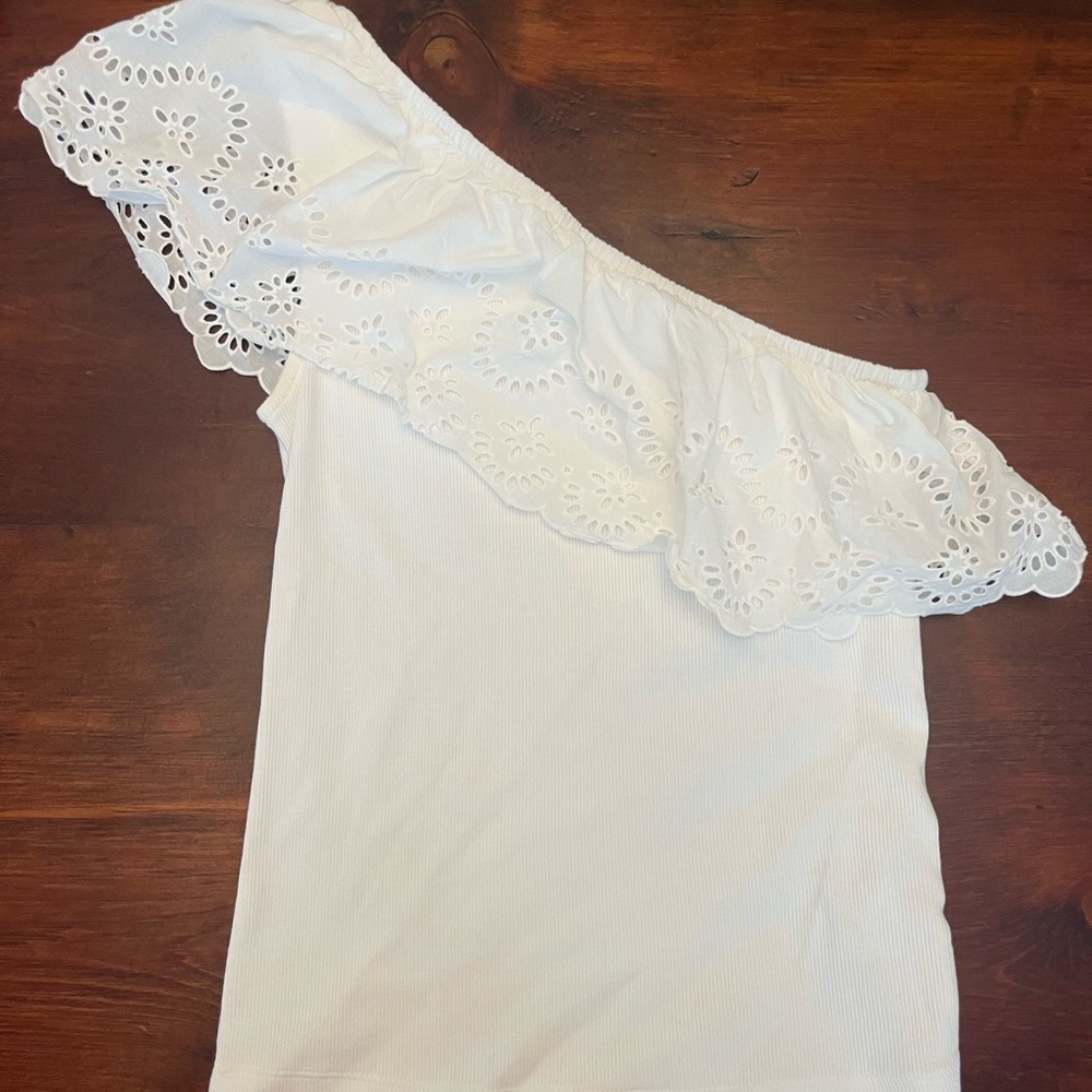 Women’s M White One-Shoulder Eyelet Top